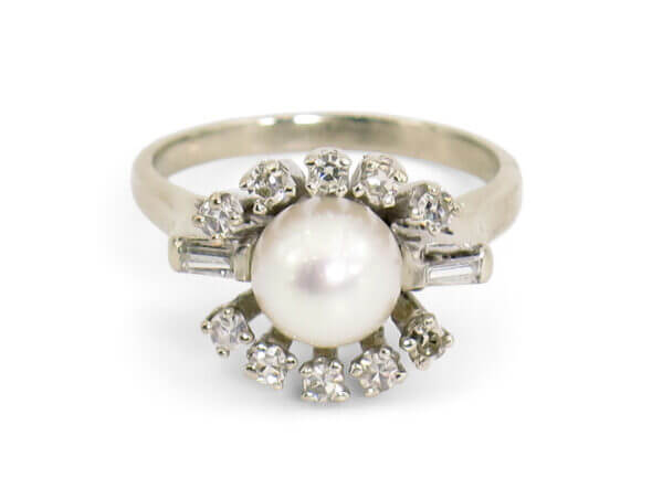 14 Karat White Gold Pearl and Diamond Ring