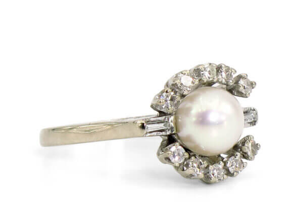 14 Karat White Gold Pearl and Diamond Ring